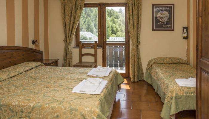 Hotel La Fontaine Oulx Dış mekan fotoğraf